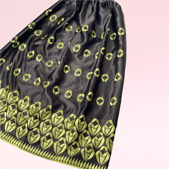 Handmade Pattern Skirt - Picture 7 of 7